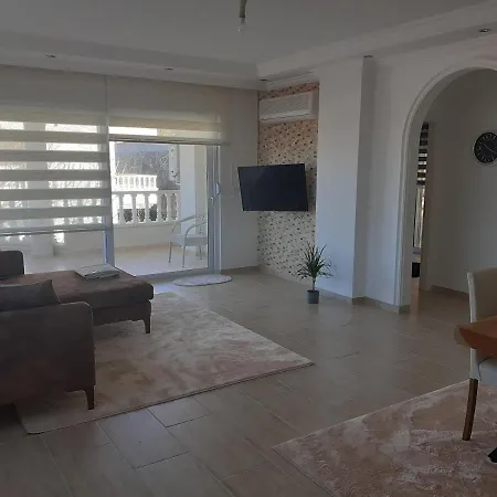 Apartvilla Direkt Am Meer Mit Grossem Pool Apartamento *